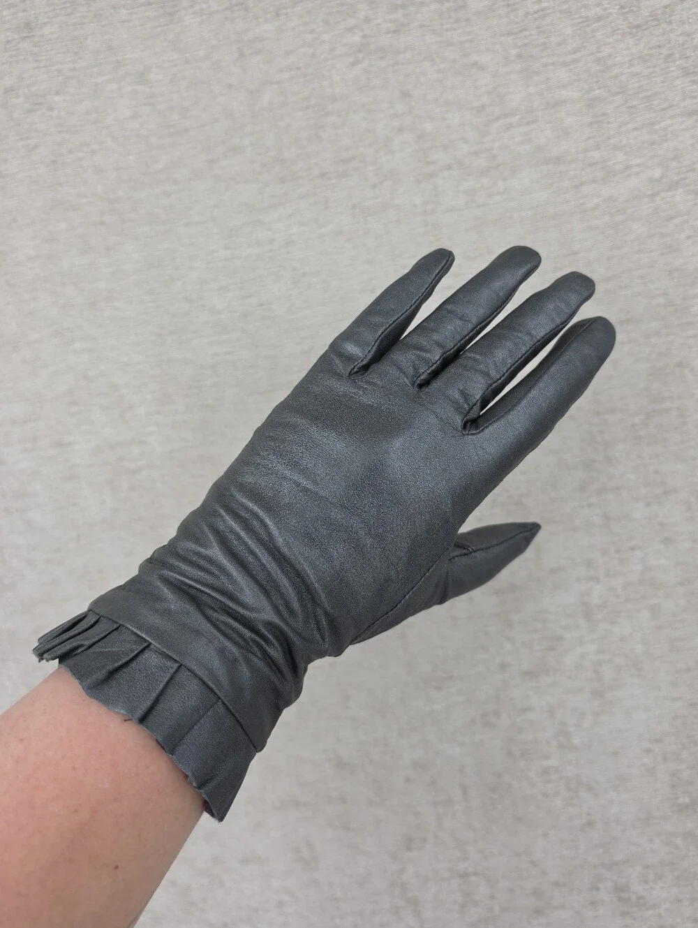 Mixit Metallic Gray Leather Driving Dress Gloves with Pleated Cuff